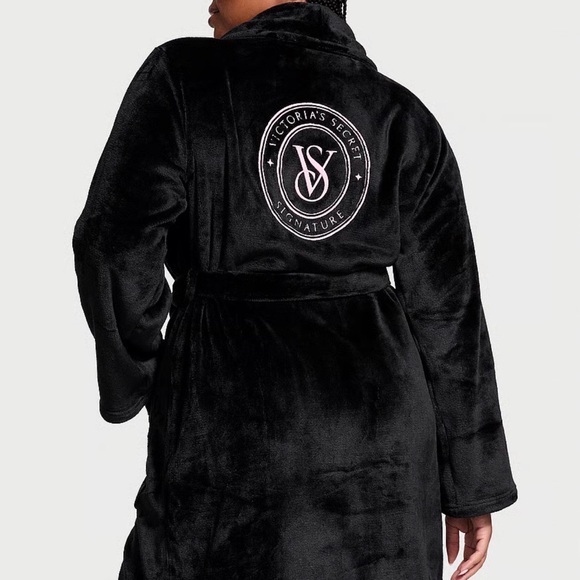 Victoria's Secret Other - Victoria's Secret Black Plush Robe